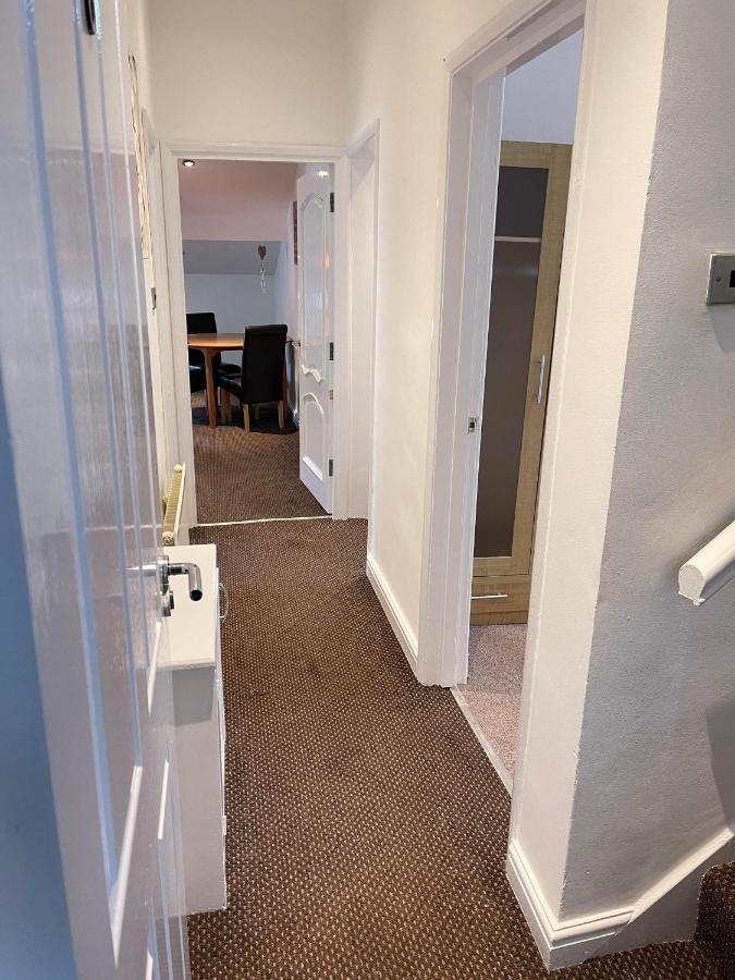 No 8 - Large 2 Bed Near Sefton Park And Lark Lane Apartment Ливърпул Екстериор снимка