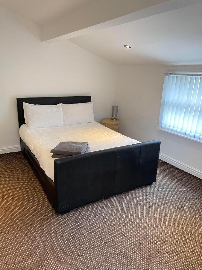 No 8 - Large 2 Bed Near Sefton Park And Lark Lane Apartment Ливърпул Екстериор снимка