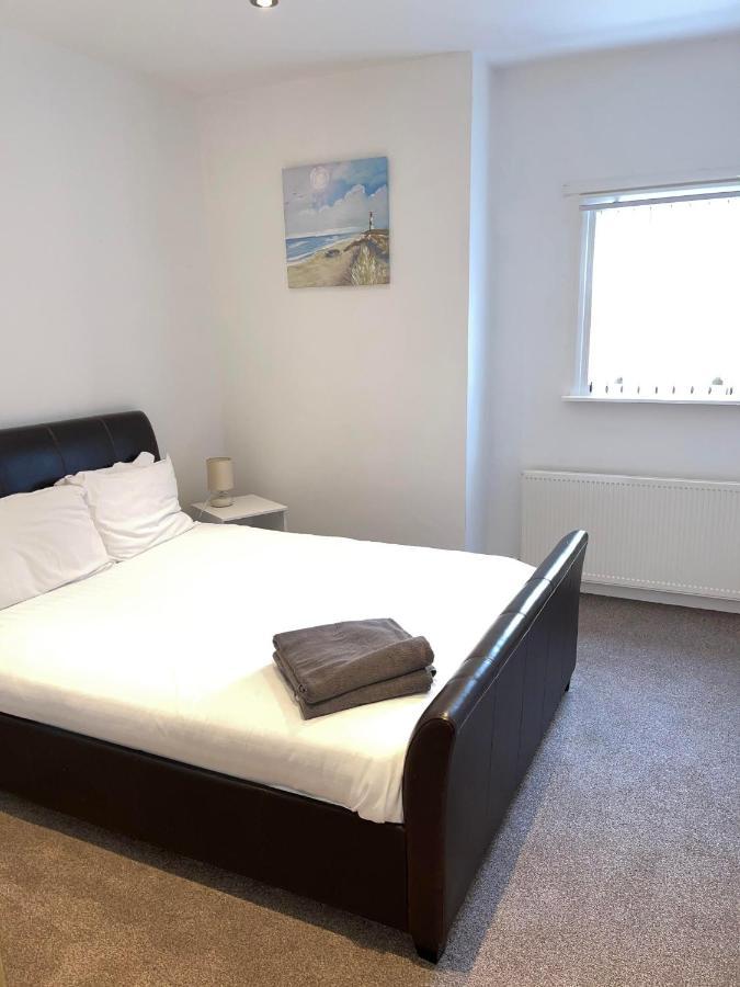 No 8 - Large 2 Bed Near Sefton Park And Lark Lane Apartment Ливърпул Екстериор снимка